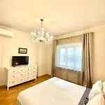 Arca Luxury Home