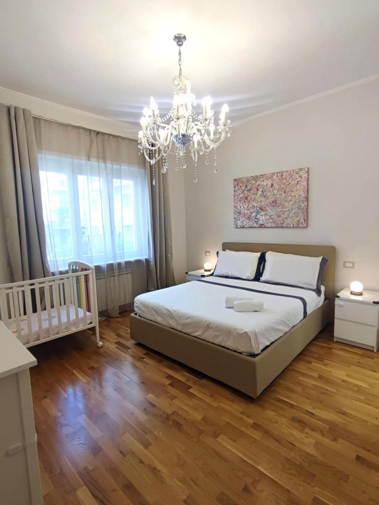 Arca Luxury Rom